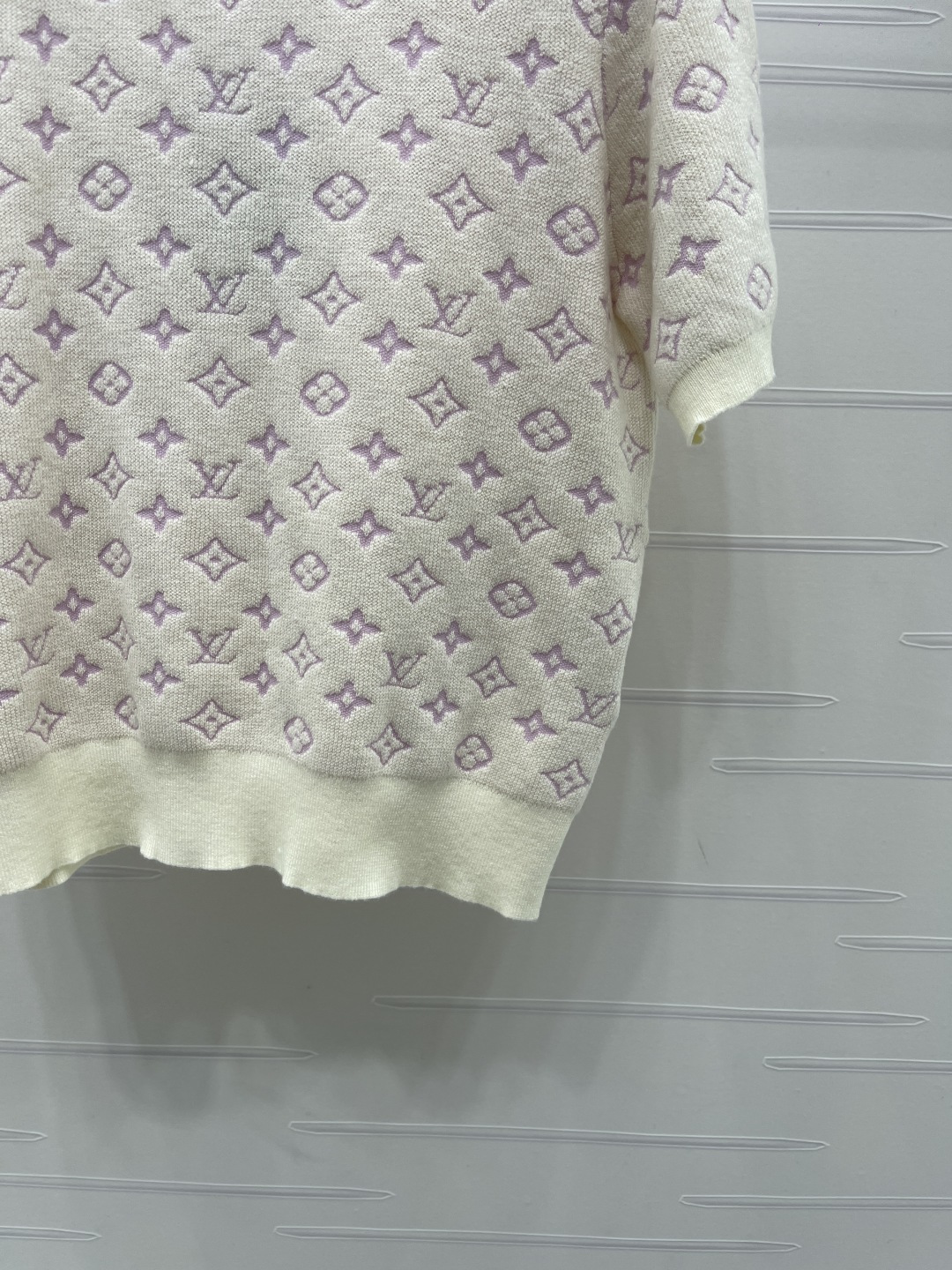 Women's short sleeves